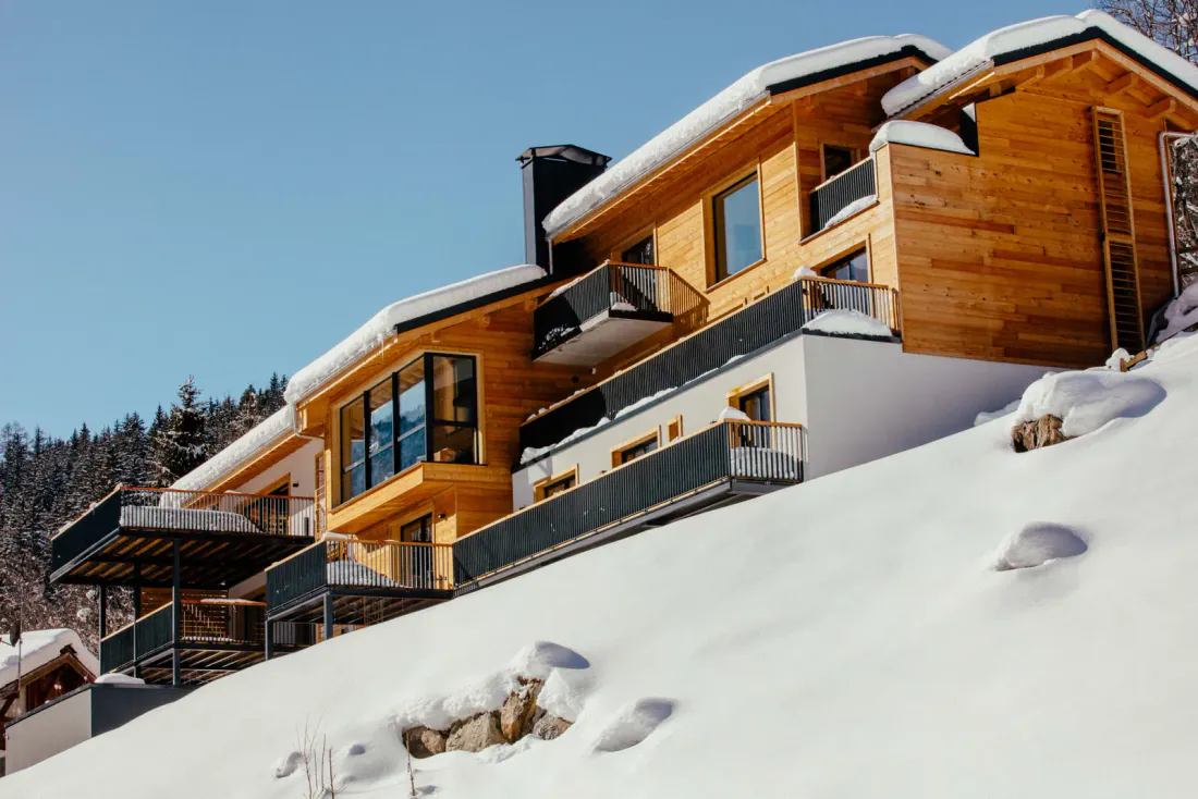 The living room, open to the mountains